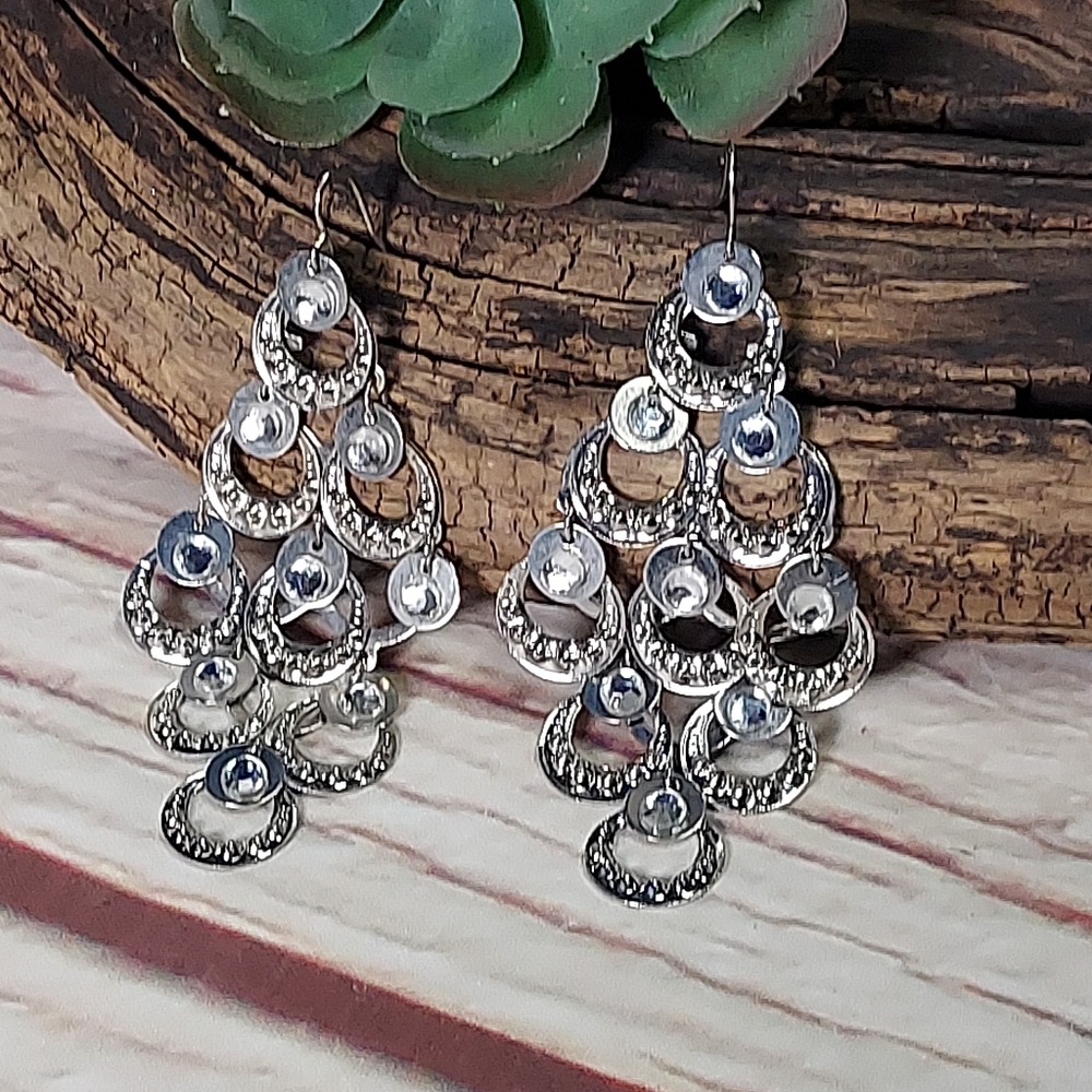 E156 Silvertone Crystal Embellished Chandelier Dangle Earrings